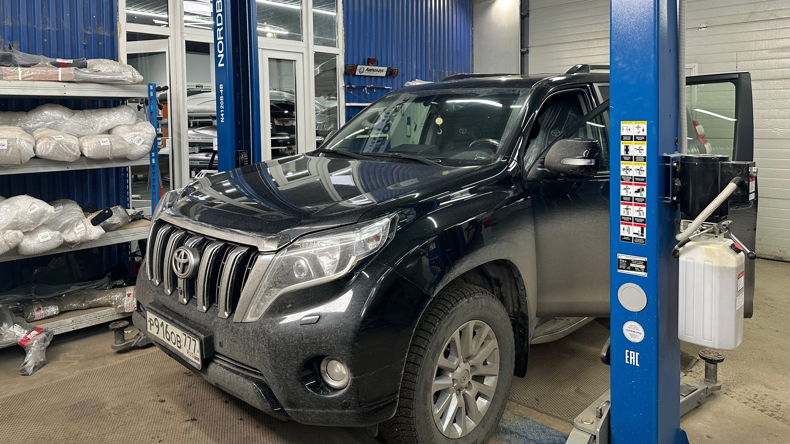 Головное устройство TEYES - CC3 2K 6/128 10.36" для Toyota Land Cruiser Prado 150 2013-2017